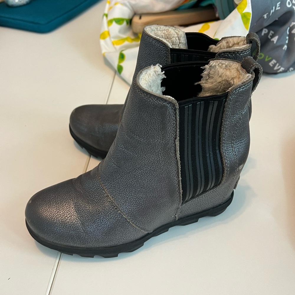 Sorel Silver Joan of Arctic Hidden Wedge Booties | Women's Size 7-